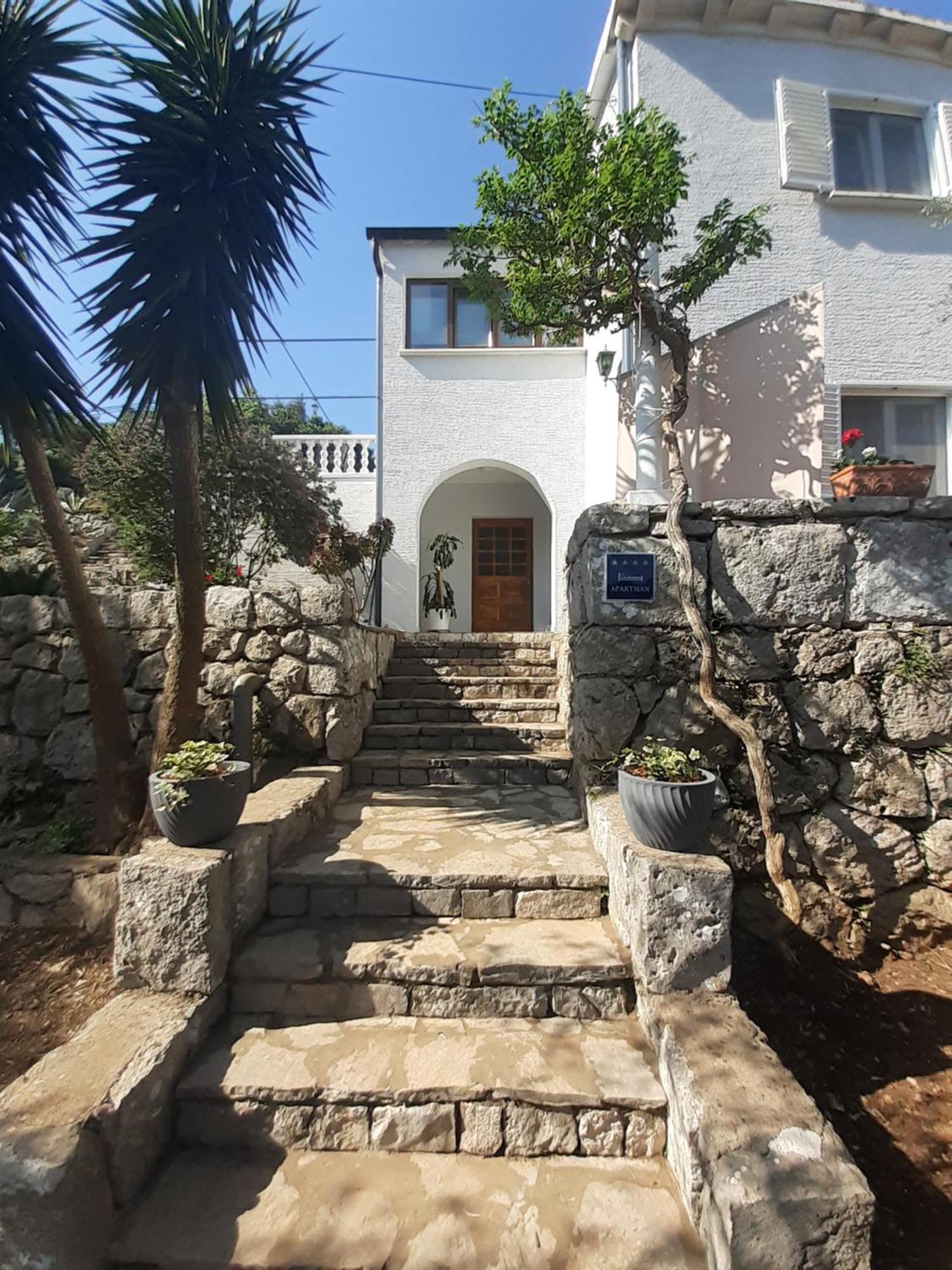Apartment Nadine Mljet Mit Meerblick Okuklje Luaran gambar